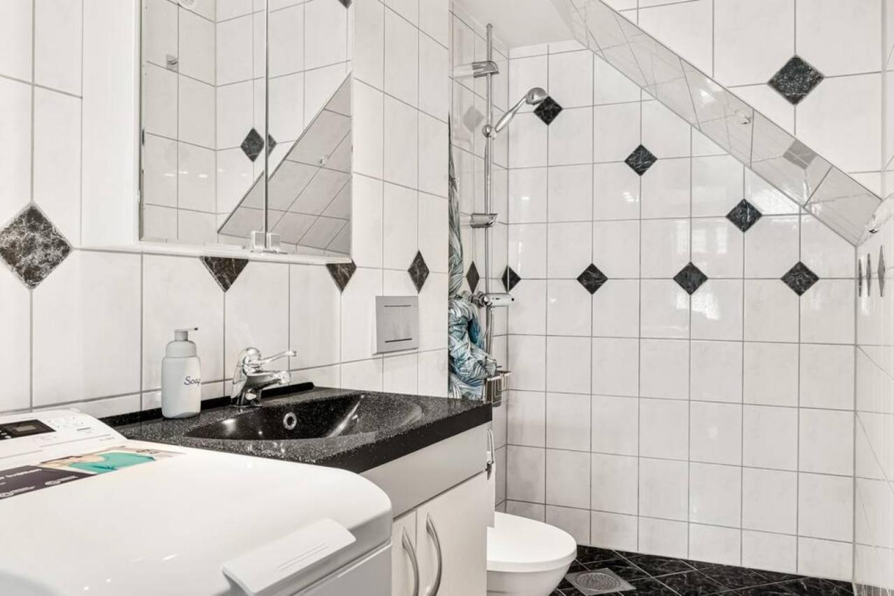 Dinbnb Apartments I Historical Two-Floor Apartment With Rooftop Panorama I 1645 Heritage Bergen Ngoại thất bức ảnh